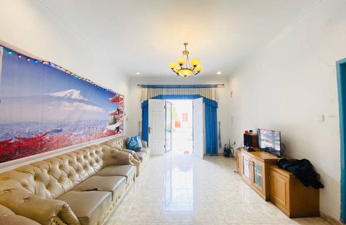 Berastagi Villa | 88 m² Villa ∙ 4 bedrooms ∙ 12 guests