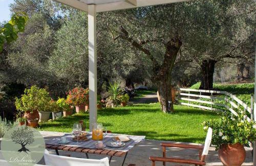 Milia House | 89 m² House ∙ 2 bedrooms ∙ 5 guests