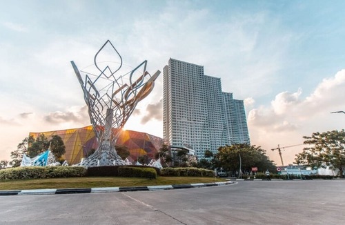 Bekasi Barat Hotel | 8Rooms@ Grand Kamala Lagoon
