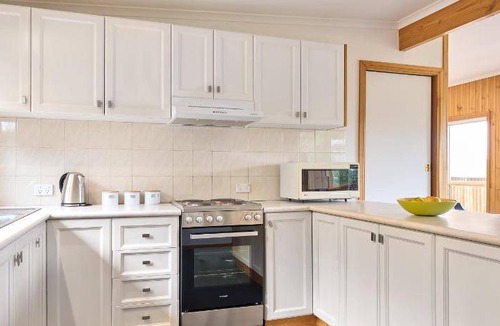 Coles Bay House | 90 m² House ∙ 2 guests