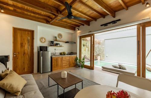 Cemagi Villa | 90 SECS TO BEACH - New Pool Loft W/Cinema+Netflix