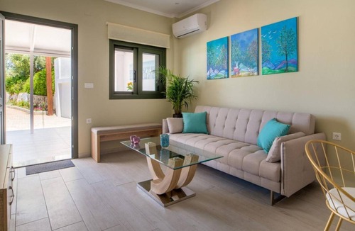 Minia Villa | 92 m² Villa ∙ 2 bedrooms ∙ 5 guests