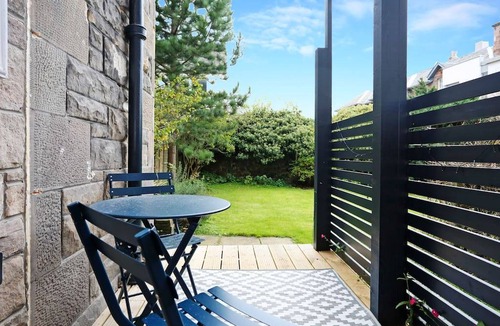North Berwick Apartment | 95 m² Apartment ∙ 2 bedrooms ∙ 5 guests