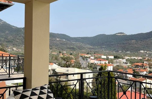 Golden Beach Villa | 96 m² Villa ∙ 2 bedrooms ∙ 4 guests
