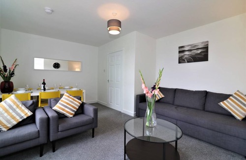 Hamilton Apartment | 98 m² Apartment ∙ 3 bedrooms ∙ 6 guests