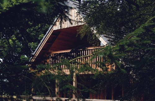 Aberchirder Cabin | A cosy log cabin nestled in the woods. next to the river Deveron