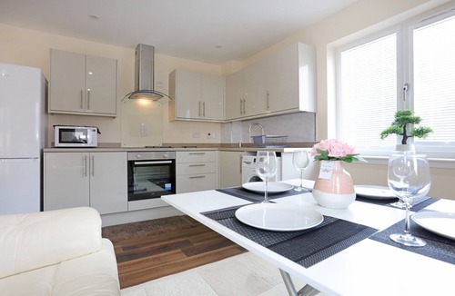 Broxburn House | A delightful 2 bedroom bungalow in Winchburgh.