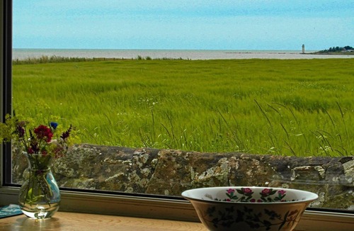 Carsethorn Cottage | A fabulous seaside cottage in an idyllic position with stunning views all around and a 5 minute walk