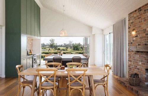 Carrick House | A Farmhouse escape 15 minutes from Launceston