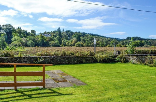 Aberfoyle Cottage | A gorgeous apartment in the heart of the idyllic village of Aberfoyle.