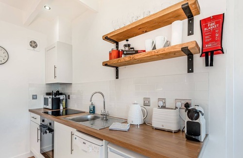 Lochearnhead Cottage | A gorgeous, cosy, modern cottage with breathtaking views over Loch Earn.