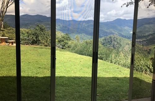 Orosi House | A home with beautiful mountain views. A Gem Close to Orosi.