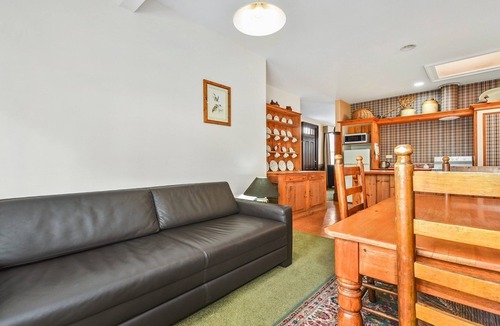 Launceston CBD Cottage | A little piece of Scotland in the Heart of Launceston