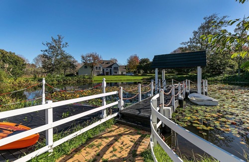 Papakura Villa | A Majestic Slice of Heaven with a private lake!