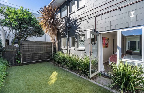 Hamilton Apartment | A Premium Stay in the Heart of Hamilton