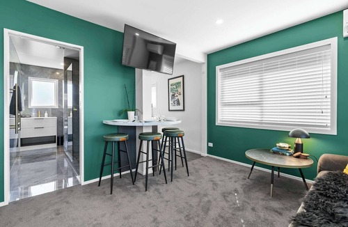 Hamilton Apartment | A Premium Stay in the Heart of Hamilton