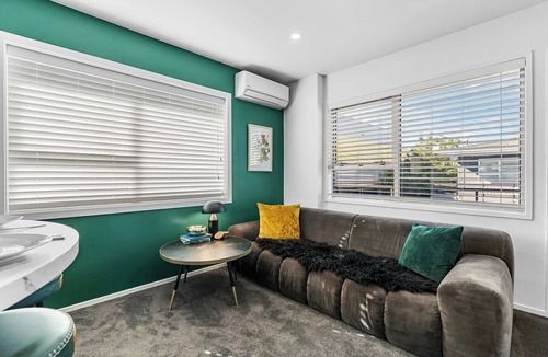 Hamilton Apartment | A Premium Stay in the Heart of Hamilton