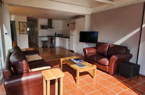 Barnes Bay House | A Slice of Paradise