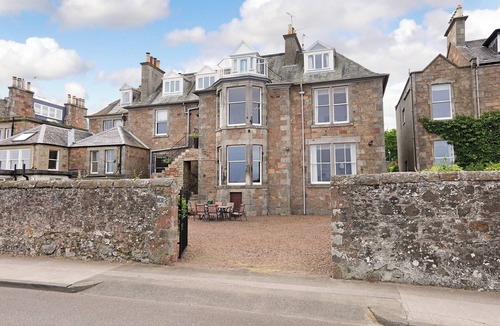 North Berwick House | A spacious, historic and beautiful Victorian property with exceptional sea and golf course views