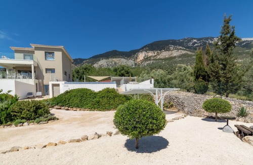 Mousata Villa | A stunning contemporary villa located in a prime position with panoramic views