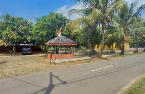 Ciwaru Hotel | AA BUNGSU Syariah Balekambang Ciletuh Sukabumi RedPartner