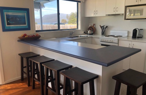 Adventure Bay Cottage | Absolute Beachfront Adventure Bay