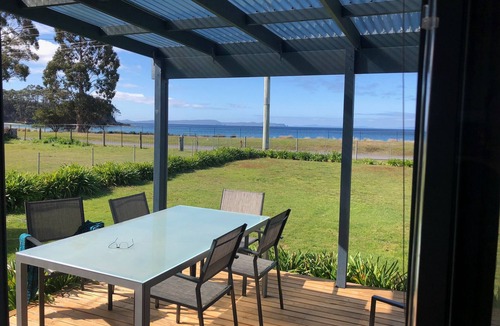 Adventure Bay Cottage | Absolute Beachfront Adventure Bay