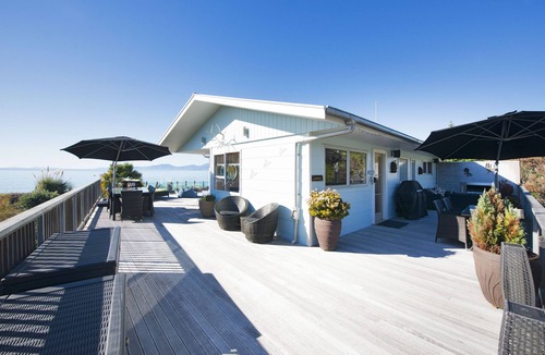 Ruby Bay House | Absolute Beachfront Oasis with Sea Views & Hot Tub