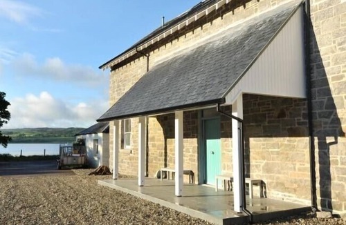 Tarbert Cottage | ACHAGLACHGACH STABLES, pet friendly, with open fire in Tarbert