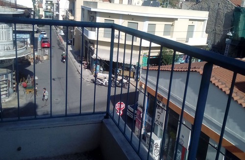 Athens City Centre Apartment | Acropolis Max16pax 3BR Wifi Metro Cafe&Shops AC