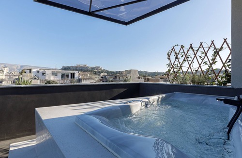 Psirri Apartment | Acropolis View Jacuzzi Apartment