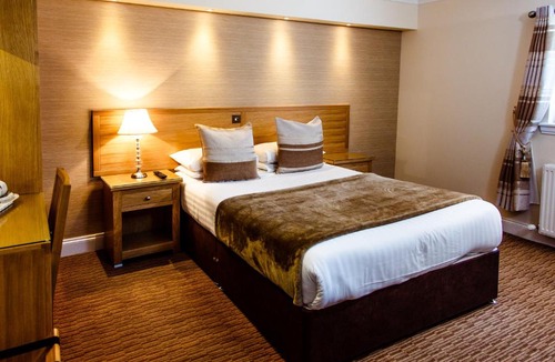 Crossford Hotel | Adamson Hotel