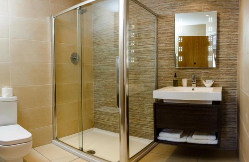 Crossford Hotel | Adamson Hotel
