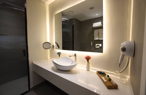 Mahmutbey Hotel | ADM Grand Hotel