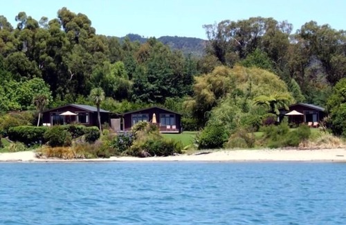 Parapara House | Adrift In Golden Bay