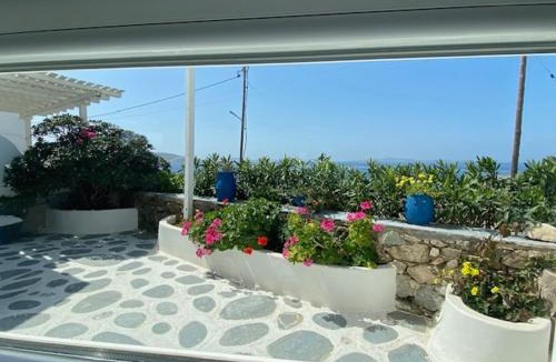 Agios Stefanos Apartment | Aegean Bliss - Stylish Stay in Agios Stefanos