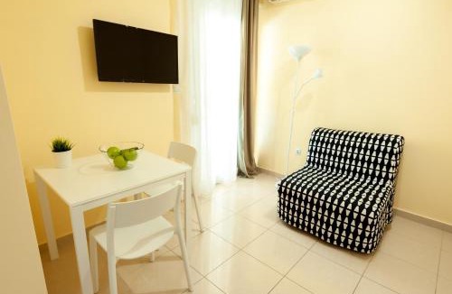 Perea Apartment | Aegean studio by the sea III
