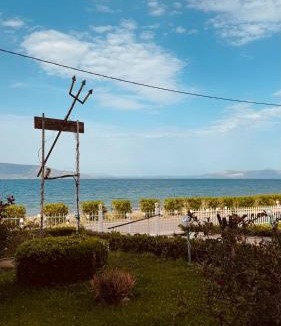 Oropos Apartment | Aelia seaside apartment oropos