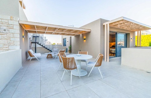Georgioupolis Apartment | Aetherion Suites