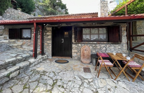 Lilaia Cottage | Agoriani Art Studio - Sweet little cottage with fireplace in Lilaia at Parnassos