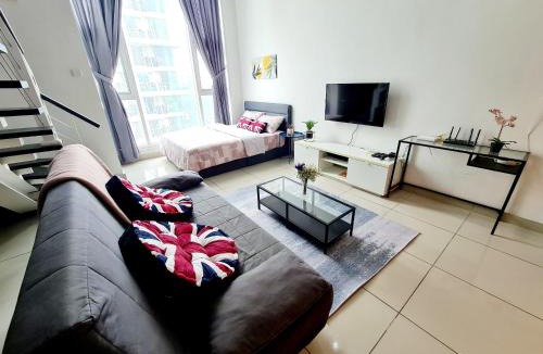 Taman Hock Ann Apartment | Airy 7 Guest Scott Garden, Duplex 1 Room Old Klang Road, Taman Desa, Kuchai Lama, Bangsar South, Pearl Point, Mid Valley, Kuala Lumpur
