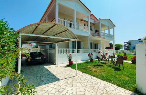 Nea Mesagkala Apartment | Alba Villa