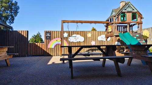 Pirongia Hotel | Alexandra Hotel