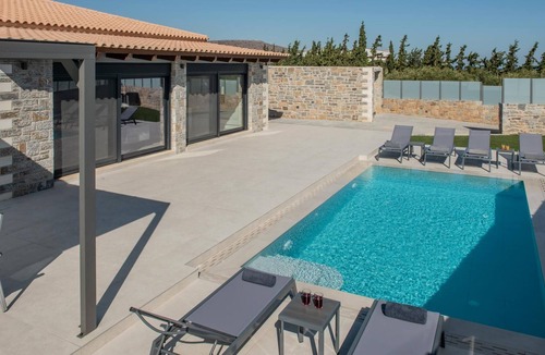 Old Hersonissos Villa | Alexia's Luxury Oasis