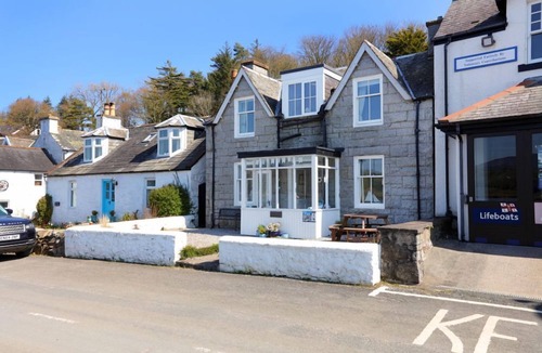 Kippford Cottage | Allonby Cottage - a cottage that sleeps 7 guests in 4 bedrooms