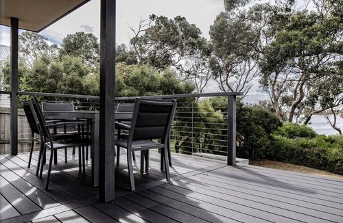 Bicheno House | Allure Bicheno - Absolute Waterfront