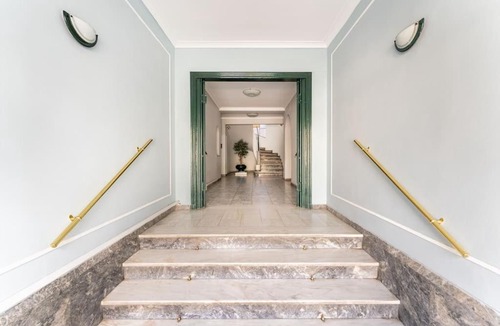 Makrigianni Apartment | Amazing 3BDR Apt with Unique Roof Garden in Plaka