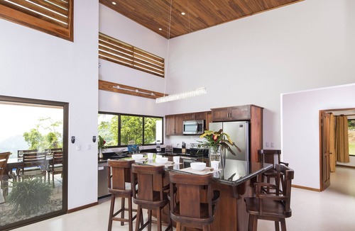 Ciudad Cortes House | Amazing house in the jungle overlooking the pacific ocean