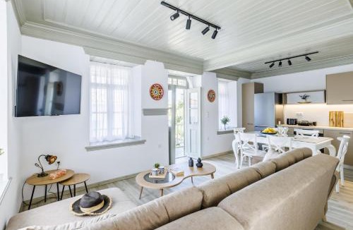 Glossa House | Amorama Suites