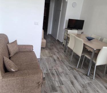 Bivona Apartment | Ampia terrazza privata a due passi da Pizzo e Tropea